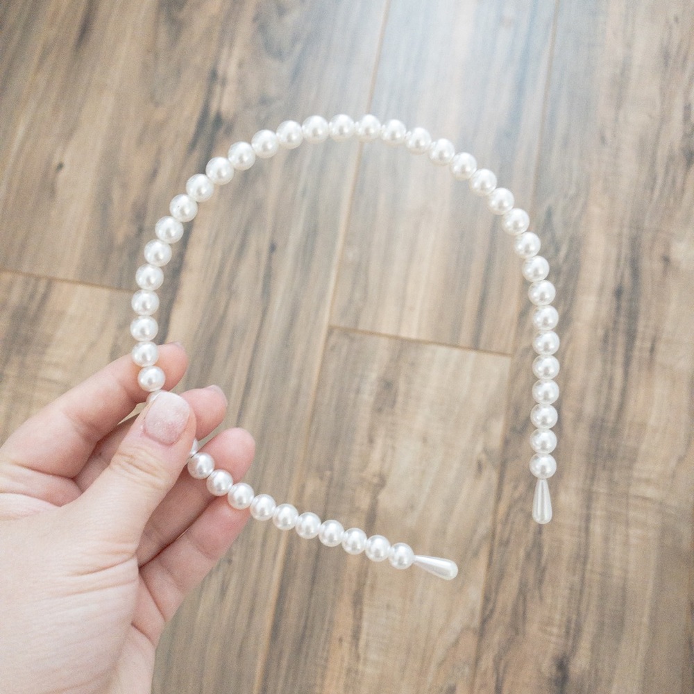 Pearl headband